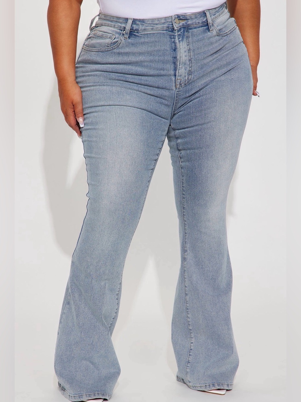 San Diego Sculpting Stretch Flare Jeans
- Light Wash